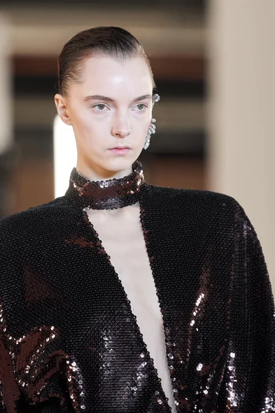Look 189